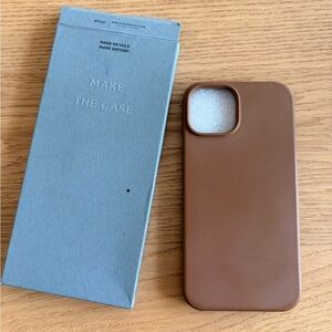 Brown iPhone 14 Case